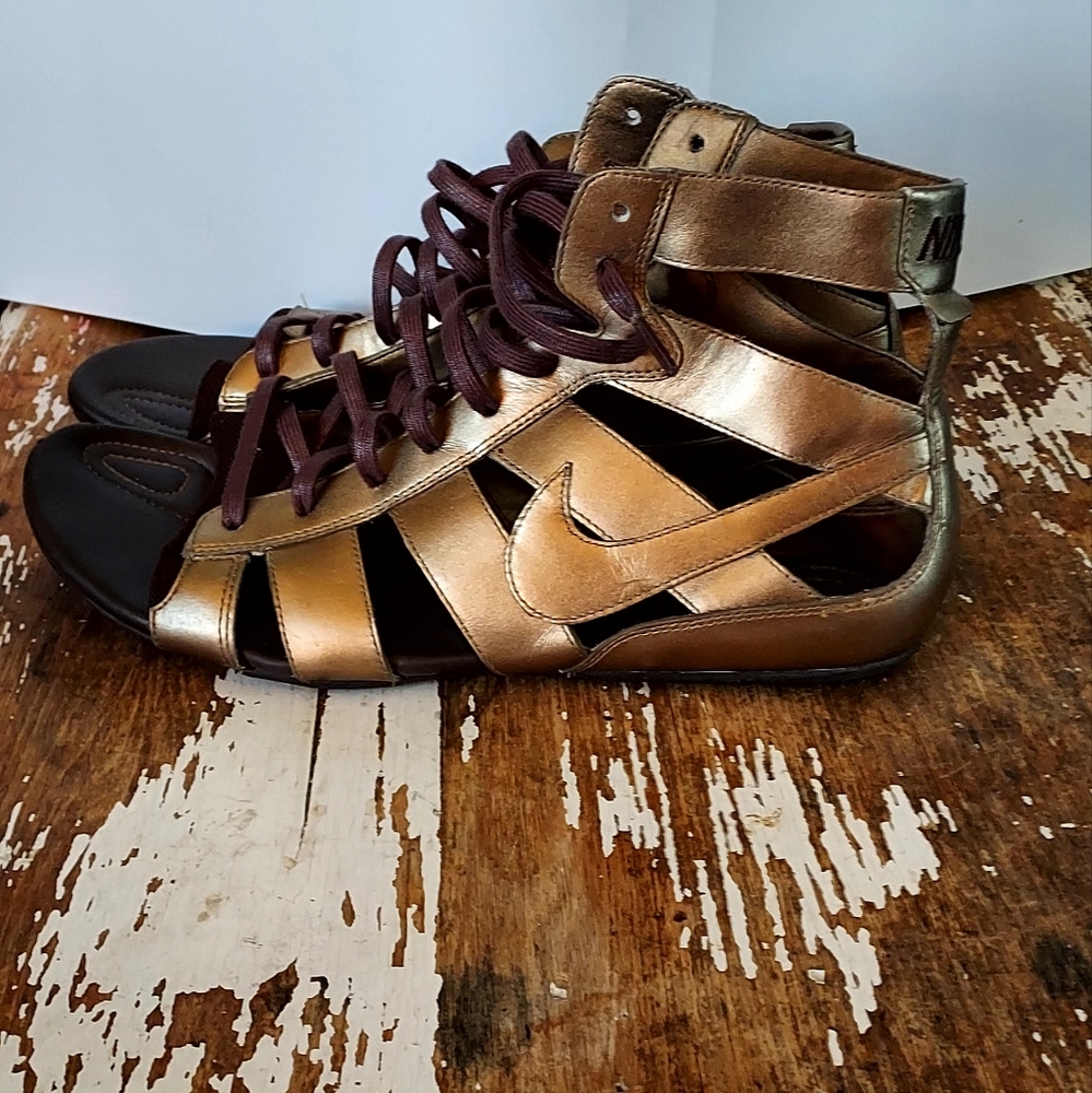 Women's Nike Air Jerusalem Sandals Size 10